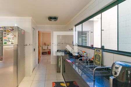 Casa à venda com 530m², 5 quartos e 5 vagasCozinha