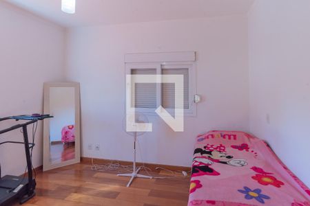 Casa à venda com 530m², 5 quartos e 5 vagasQuarto 2