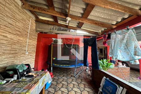 Casa à venda com 92m², 3 quartos e 2 vagasChurrasqueira