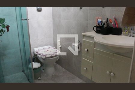 Casa à venda com 240m², 3 quartos e 3 vagasBanheiro Social