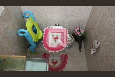 Casa à venda com 240m², 3 quartos e 3 vagasLavabo