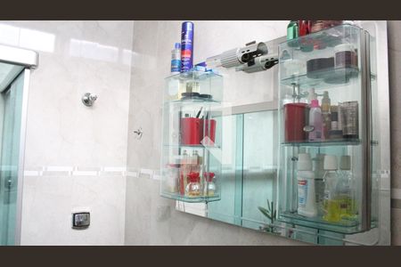 Casa à venda com 240m², 3 quartos e 3 vagasBanheiro Social