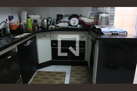 Casa à venda com 240m², 3 quartos e 3 vagasCozinha