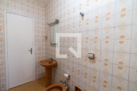 Casa à venda com 150m², 3 quartos e 2 vagas Casa à venda com 150m², 3 quartos e 2 vagasBanheiro Social