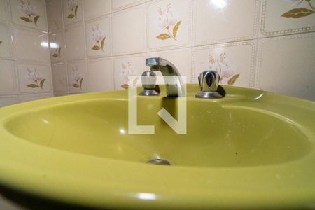 Casa à venda com 150m², 3 quartos e 2 vagas Casa à venda com 150m², 3 quartos e 2 vagasBanheiro da Suíte