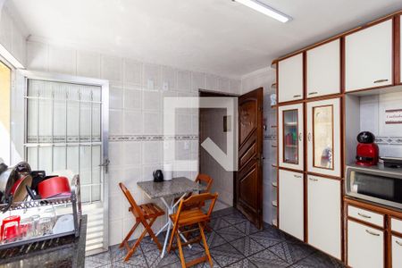 Casa à venda com 270m², 3 quartos e 5 vagas Casa à venda com 270m², 3 quartos e 5 vagasCozinha - Casa 2