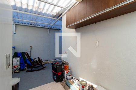 Casa à venda com 270m², 3 quartos e 5 vagas Casa à venda com 270m², 3 quartos e 5 vagasÁrea de Serviço - Casa 1