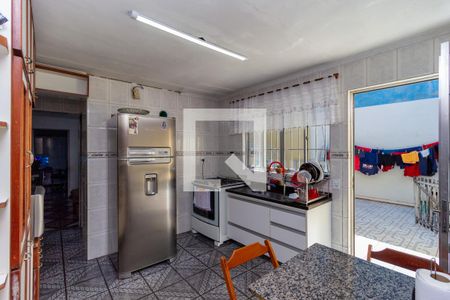 Casa à venda com 270m², 3 quartos e 5 vagas Casa à venda com 270m², 3 quartos e 5 vagasCozinha - Casa 2