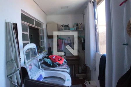 Casa à venda com 79m², 2 quartos e 1 vagaÁrea de Serviço