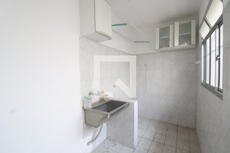 Casa à venda com 66m², 2 quartos e 1 vagaÁrea de Serviço