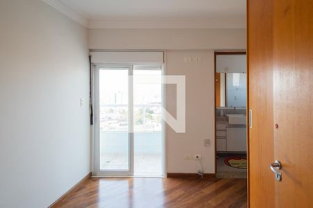 Apartamento para alugar com 140m², 3 quartos e 2 vagas Apartamento para alugar com 140m², 3 quartos e 2 vagasSuíte 2