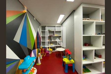 Apartamento à venda com 70m², 2 quartos e 2 vagas Apartamento à venda com 70m², 2 quartos e 2 vagasÁrea comum - brinquedoteca