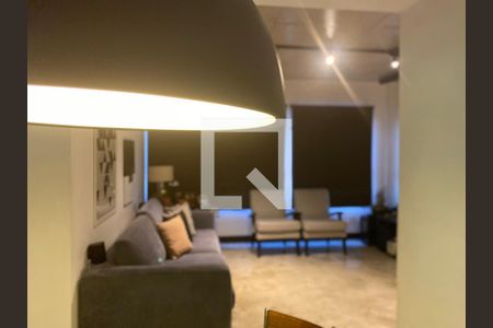 Apartamento à venda com 70m², 2 quartos e 2 vagas Apartamento à venda com 70m², 2 quartos e 2 vagasSala - detalhe