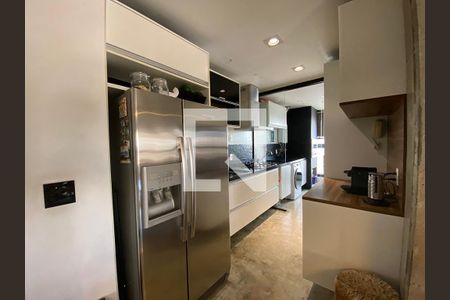 Apartamento à venda com 70m², 2 quartos e 2 vagas Apartamento à venda com 70m², 2 quartos e 2 vagasCozinha