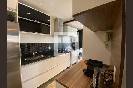 Apartamento à venda com 70m², 2 quartos e 2 vagas Apartamento à venda com 70m², 2 quartos e 2 vagasCozinha