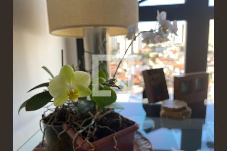 Apartamento à venda com 70m², 2 quartos e 2 vagas Apartamento à venda com 70m², 2 quartos e 2 vagasSala - detalhe