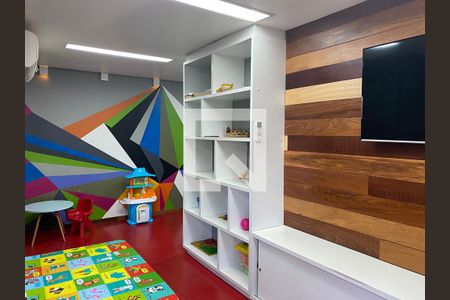 Apartamento à venda com 70m², 2 quartos e 2 vagas Apartamento à venda com 70m², 2 quartos e 2 vagasÁrea comum - brinquedoteca