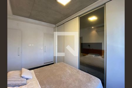 Apartamento à venda com 70m², 2 quartos e 2 vagas Apartamento à venda com 70m², 2 quartos e 2 vagasSuíte