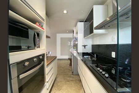 Apartamento à venda com 70m², 2 quartos e 2 vagas Apartamento à venda com 70m², 2 quartos e 2 vagasCozinha