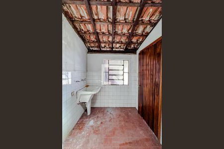 Casa à venda com 240m², 3 quartos e 2 vagasÁrea de Serviço