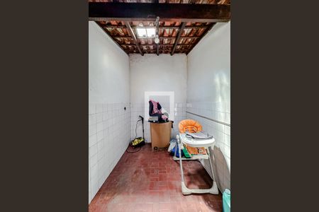 Casa à venda com 240m², 3 quartos e 2 vagasÁrea de Serviço