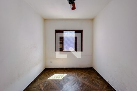 Casa à venda com 240m², 3 quartos e 2 vagasQuarto 3