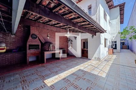 Casa à venda com 240m², 3 quartos e 2 vagasÁrea comum - Churrasqueira