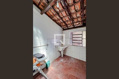 Casa à venda com 240m², 3 quartos e 2 vagasÁrea de Serviço