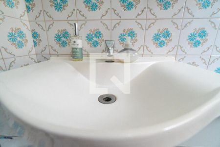 Casa à venda com 135m², 3 quartos e 3 vagas Casa à venda com 135m², 3 quartos e 3 vagasBanheiro Social Detalhe