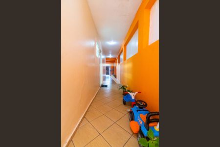 Casa à venda com 135m², 3 quartos e 3 vagas Casa à venda com 135m², 3 quartos e 3 vagasCorredor Lateral