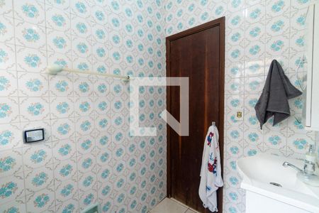 Casa à venda com 135m², 3 quartos e 3 vagas Casa à venda com 135m², 3 quartos e 3 vagasBanheiro Social