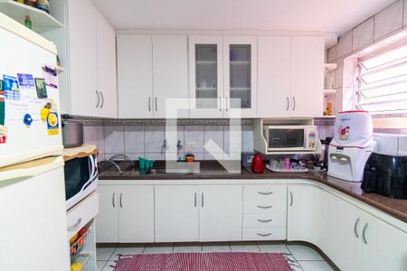 Casa à venda com 135m², 3 quartos e 3 vagas Casa à venda com 135m², 3 quartos e 3 vagasCozinha - Armários