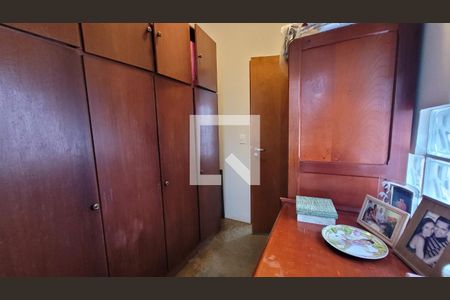 Casa à venda com 243m², 4 quartos e 3 vagas Casa à venda com 243m², 4 quartos e 3 vagasCloset da suíte