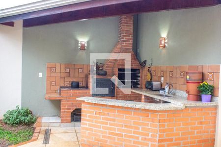 Casa à venda com 243m², 4 quartos e 3 vagas Casa à venda com 243m², 4 quartos e 3 vagasÁrea comum