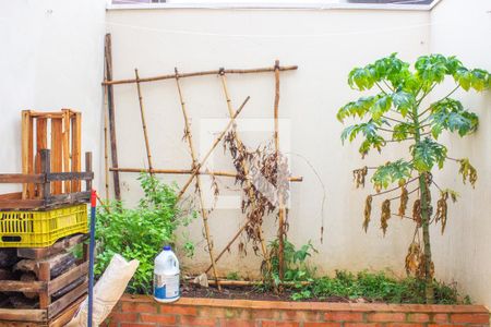 Casa à venda com 243m², 4 quartos e 3 vagas Casa à venda com 243m², 4 quartos e 3 vagasÁrea comum