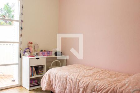 Casa à venda com 243m², 4 quartos e 3 vagas Casa à venda com 243m², 4 quartos e 3 vagasQuarto 2