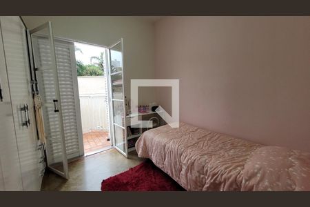 Casa à venda com 243m², 4 quartos e 3 vagas Casa à venda com 243m², 4 quartos e 3 vagasQuarto 2