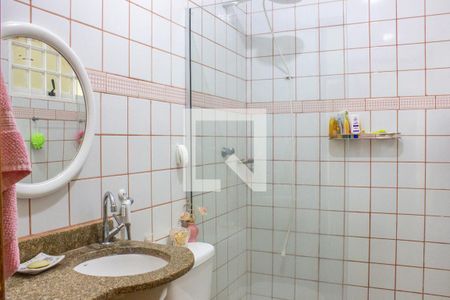 Casa à venda com 243m², 4 quartos e 3 vagas Casa à venda com 243m², 4 quartos e 3 vagasBanheiro Quarto 1, 2, 3 e 4