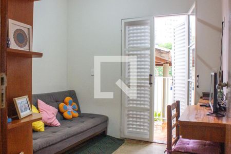 Casa à venda com 243m², 4 quartos e 3 vagas Casa à venda com 243m², 4 quartos e 3 vagasQuarto 1