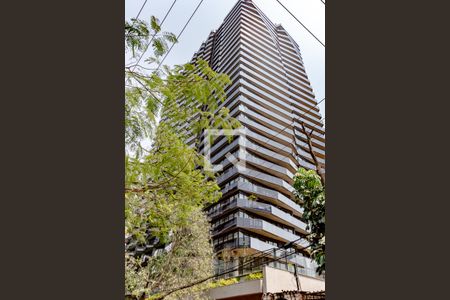 Studio à venda com 46m², 1 quarto e 1 vaga Studio à venda com 46m², 1 quarto e 1 vagaFachada