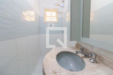Banheiro da Suíte 1 de casa para alugar com 2 quartos, 200m² em Jardim Bonfiglioli, São Paulo