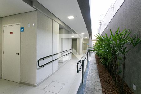 Apartamento à venda com 27m², 1 quarto e sem vaga Apartamento à venda com 27m², 1 quarto e sem vagaÁrea Comum - Entrada do Condomínio