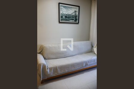 Sala de kitnet/studio para alugar com 1 quarto, 52m² em Caminho das Árvores, Salvador