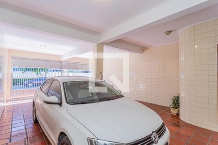 Casa à venda com 197m², 3 quartos e 4 vagas Casa à venda com 197m², 3 quartos e 4 vagasGaragem