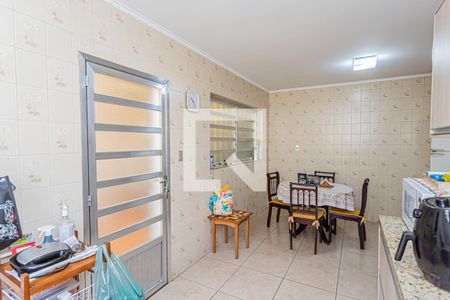 Casa à venda com 197m², 3 quartos e 4 vagas Casa à venda com 197m², 3 quartos e 4 vagasCozinha e copa