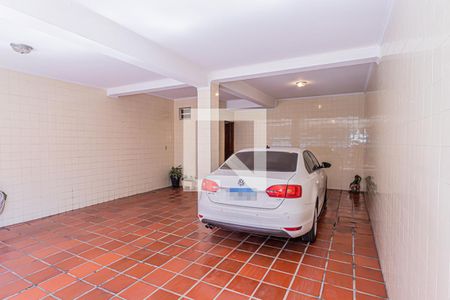 Casa à venda com 197m², 3 quartos e 4 vagas Casa à venda com 197m², 3 quartos e 4 vagasGaragem