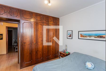 Casa à venda com 197m², 3 quartos e 4 vagas Casa à venda com 197m², 3 quartos e 4 vagasQuarto 1