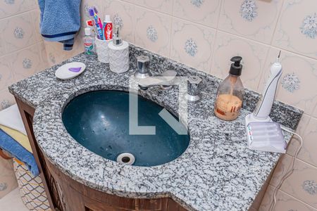 Casa à venda com 197m², 3 quartos e 4 vagas Casa à venda com 197m², 3 quartos e 4 vagasBanheiro social