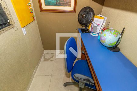 Casa à venda com 200m², 4 quartos e 3 vagasEscritório