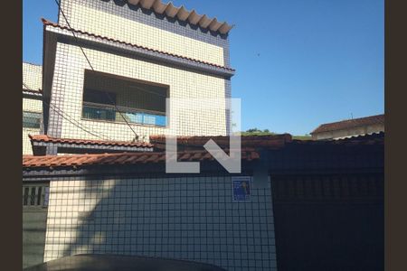 Casa à venda com 200m², 4 quartos e 3 vagasFachada